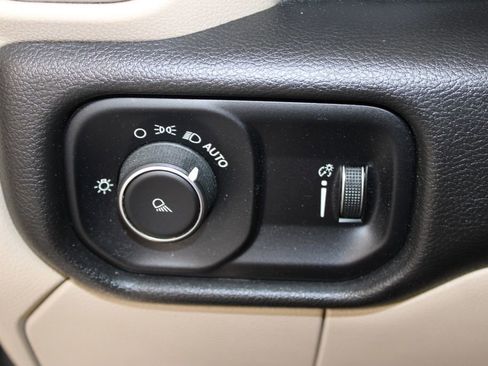 Used 2022 RAM 3500 Big Horn image 40