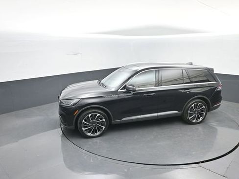 Used 2025 Lincoln Aviator Reserve w/ Equipment Group 201A AWD/4WD image 30