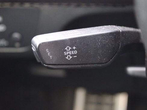 Used 2018 Audi SQ5 Premium Plus w/ S Sport Package image 32