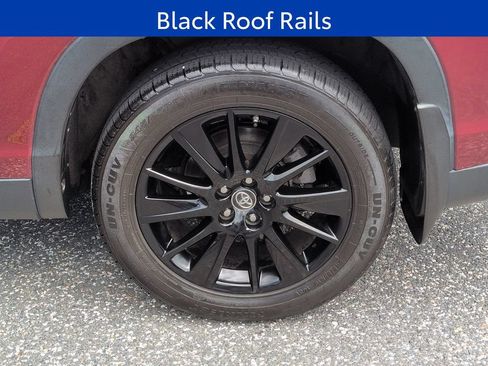 Used 2019 Toyota Highlander SE w/ Carpet Mat Package (TMS) AWD/4WD image 30