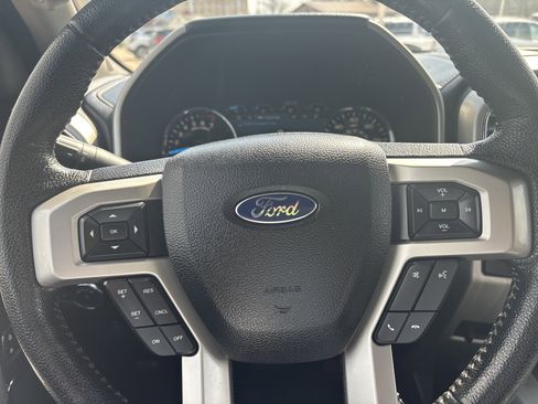 Used 2015 Ford F150 Lariat image 15