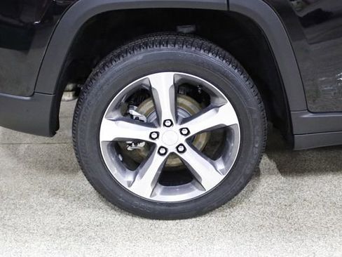 New 2026 Jeep Grand Cherokee Limited image 11