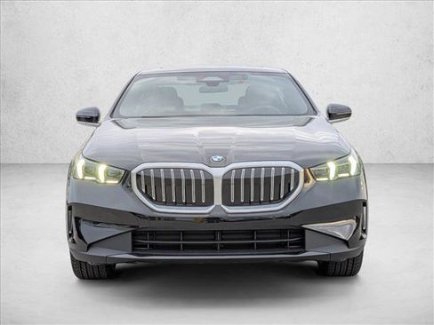 Used 2026 BMW 530i xDrive AWD/4WD image 6
