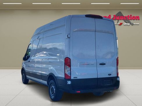 Used 2023 Ford Transit 250 148 High Roof RWD image 5