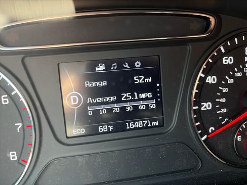Used 2016 Kia Sorento AWD w/ LX Convenience Package image 8