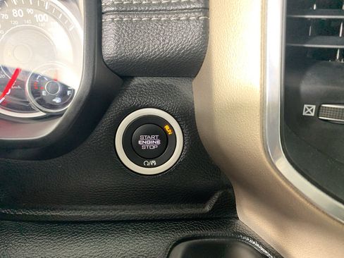 Used 2021 RAM 1500 Laramie AWD/4WD image 16