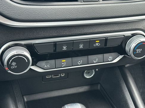 Used 2022 Nissan Altima 2.5 SR image 16