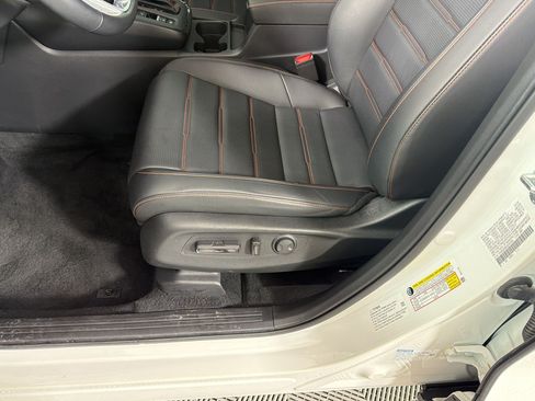 Used 2025 Honda CR-V Sport-L image 14
