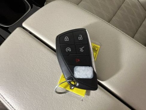 Used 2023 Buick Envision Avenir AWD/4WD image 20