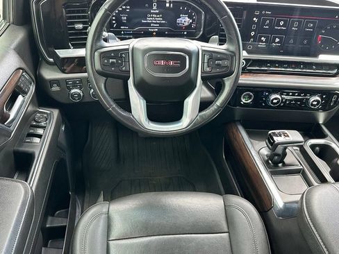 Used 2023 GMC Sierra 1500 SLT w/ SLT Premium Package AWD/4WD image 9
