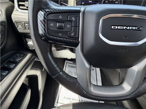 Used 2021 GMC Yukon Denali w/ Denali Premium Package RWD image 42