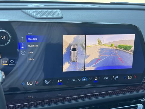 New 2026 Chevrolet Traverse Z71 w/ Enhanced Driving Package image 28