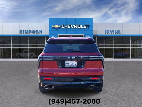 Certified 2024 Chevrolet Traverse RS w/ LPO, Floor Liner Package image 7