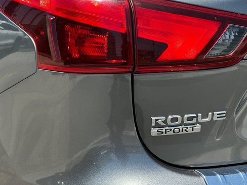 Used 2019 Nissan Rogue Sport SV FWD image 26