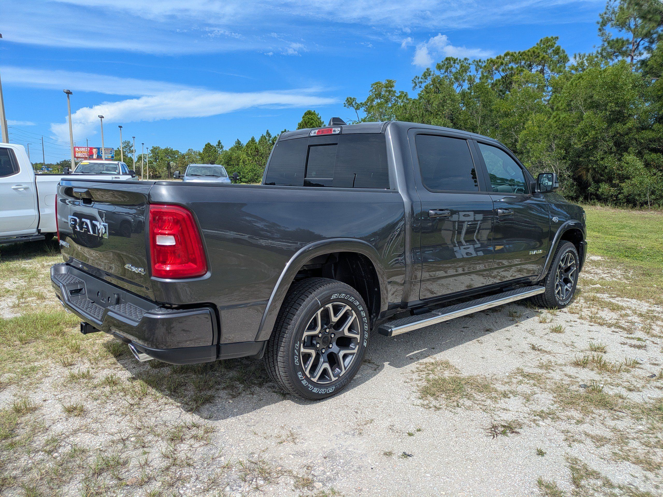Used 2026 RAM 1500 Laramie w/ Sport Appearance Package AWD/4WD image 4