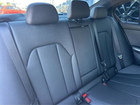 Used 2021 BMW 330i Sedan w/ Convenience Package image 9