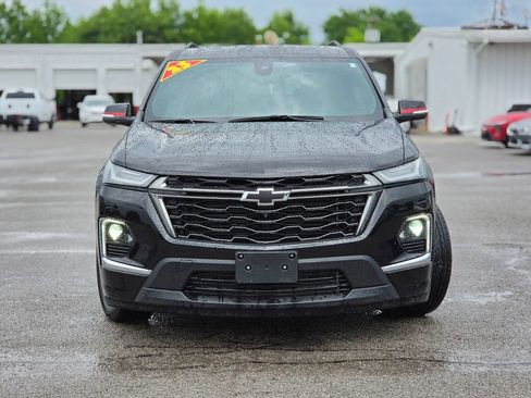 Used 2023 Chevrolet Traverse Premier w/ Redline Edition AWD/4WD image 2