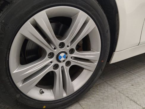 Used 2017 BMW 330i Sedan w/ Driver Assistance Package RWD image 31