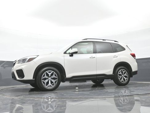 Used 2021 Subaru Forester Premium AWD/4WD image 42