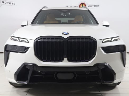 Used 2024 BMW X7 xDrive40i w/ M Sport Package AWD/4WD image 63