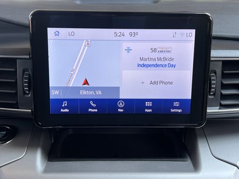 Used 2022 Ford Explorer XLT w/ Equipment Group 202A image 26