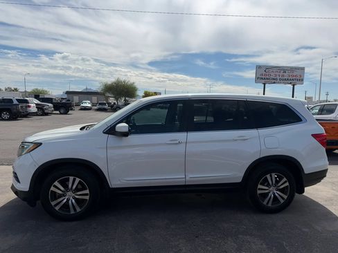 Used 2018 Honda Pilot EX image 4