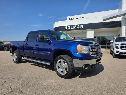Used 2014 GMC Sierra 2500 SLT w/ SLT Convenience Package image 1