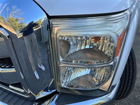 Used 2011 Ford F350 XLT w/ XLT Interior Pkg image 9