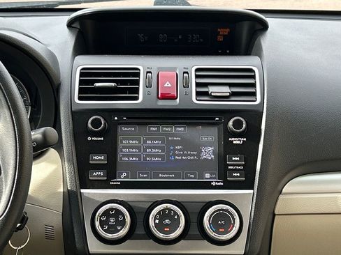 Used 2015 Subaru Crosstrek 2.0i Premium image 17