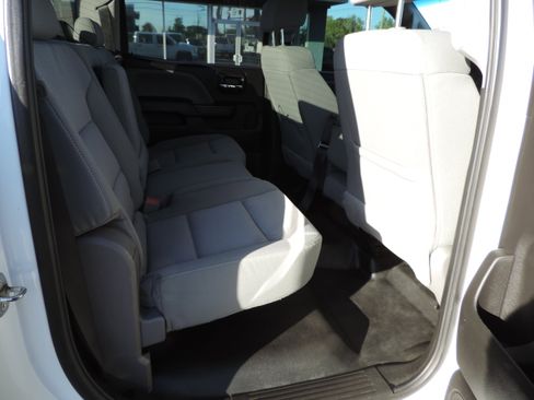 Used 2018 GMC Sierra 3500 4x4 Crew Cab w/ Sierra Convenience Package image 18