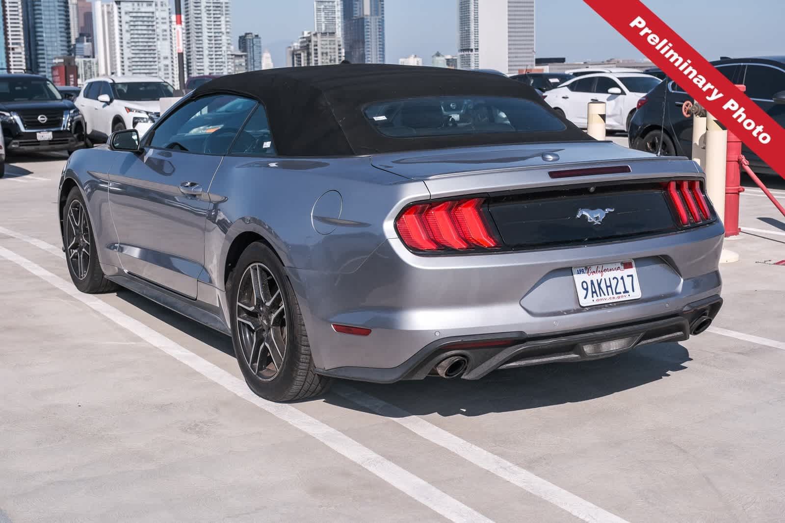 Used 2022 Ford Mustang Premium RWD image 6