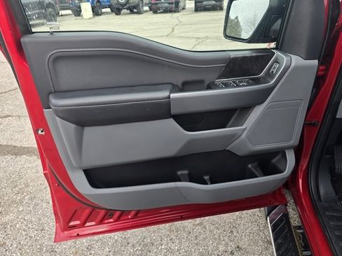 Used 2022 Ford F150 XLT w/ Equipment Group 302A High image 9