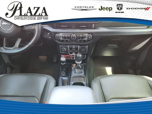 Certified 2024 Jeep Gladiator Mojave AWD/4WD image 15