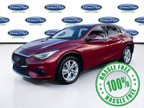 Used 2018 INFINITI QX30 image 3