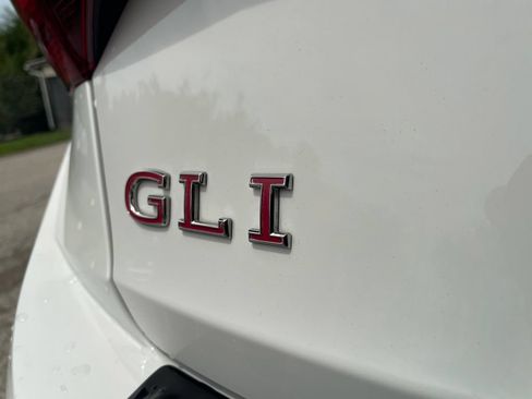 Used 2023 Volkswagen Jetta GLI Autobahn FWD image 10