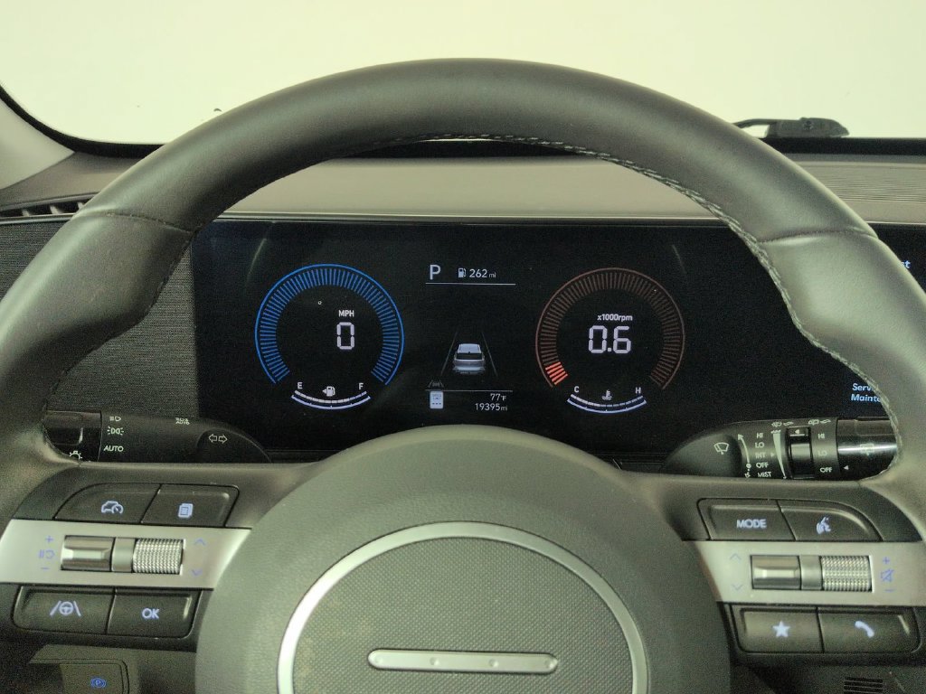 Used 2024 Hyundai Kona SEL FWD image 42