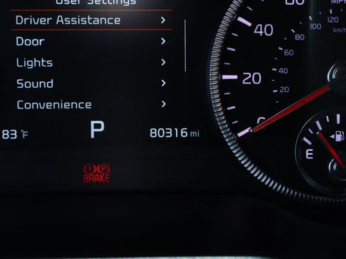 Used 2020 Kia Telluride SX w/ Towing Package FWD image 4