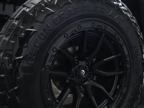 Used 2016 Jeep Wrangler Sahara image 23