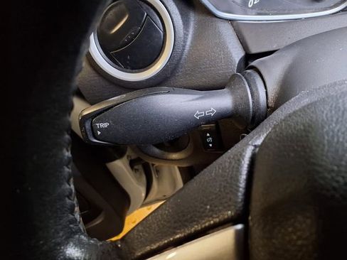 Used 2015 Ford Fiesta SE FWD image 13