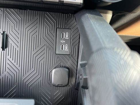 Used 2025 Toyota 4Runner Limited image 29