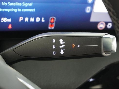 Used 2025 Buick Enclave Sport Touring w/ Power Package image 26