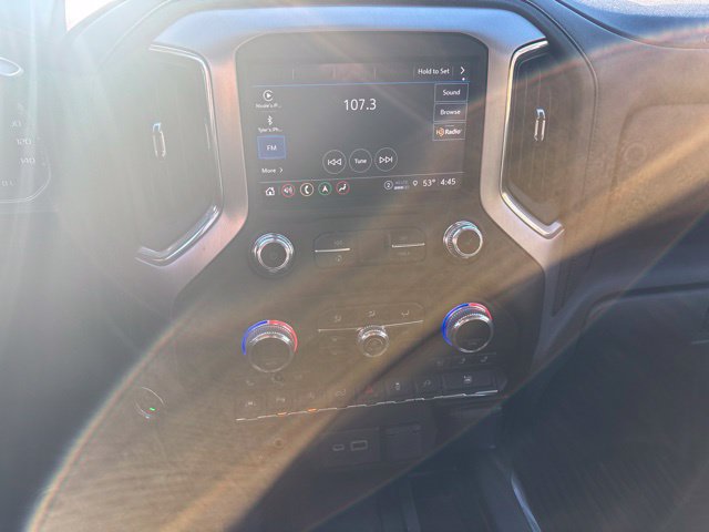 Used 2022 GMC Sierra 1500 SLT w/ SLT Premium Plus Package AWD/4WD image 16
