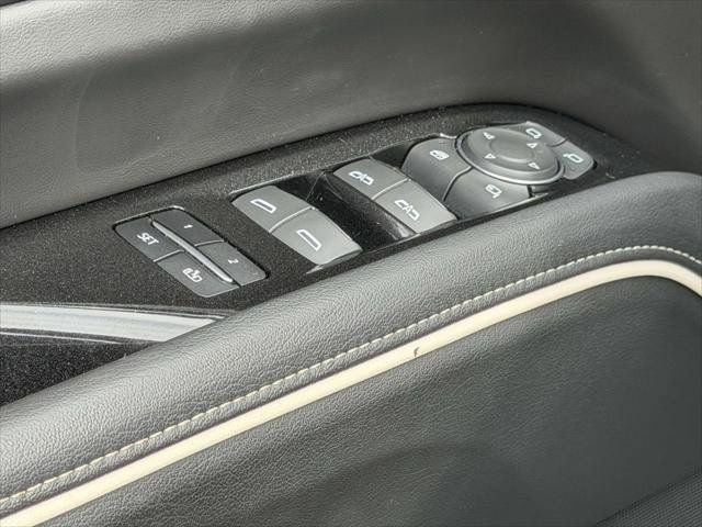 Used 2023 Cadillac Escalade Premium Luxury w/ Performance Package AWD/4WD image 19