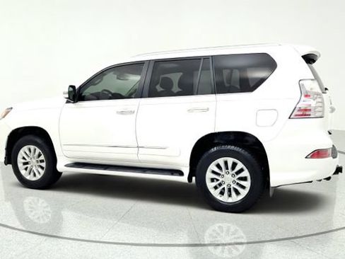 Used 2017 Lexus GX 460 Premium w/ Premium Package AWD/4WD image 5
