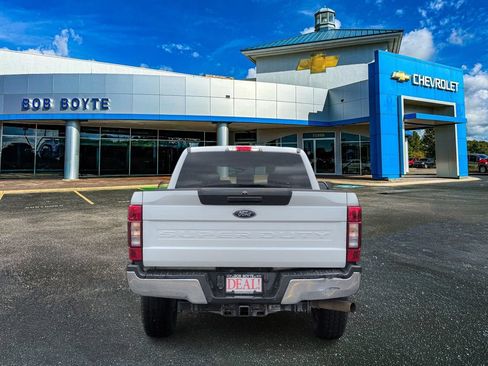 Used 2020 Ford F250 XLT AWD/4WD image 4