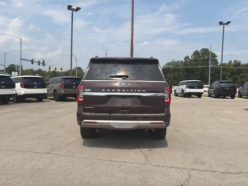 Used 2023 Ford Expedition Limited RWD image 4