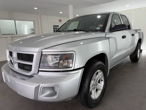 Used 2011 Dodge Dakota Big Horn AWD/4WD image 1