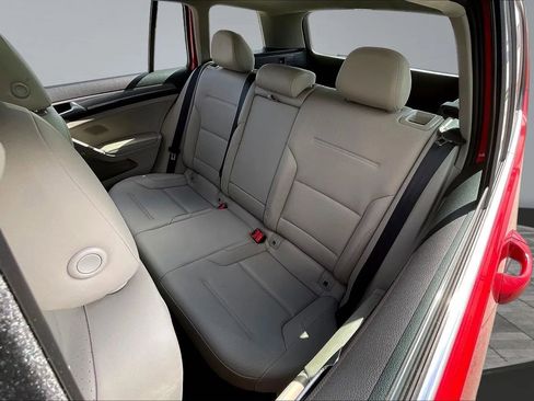 Used 2017 Volkswagen Golf Alltrack SE image 22