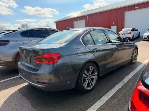 Used 2017 BMW 330i xDrive Sedan AWD/4WD image 3