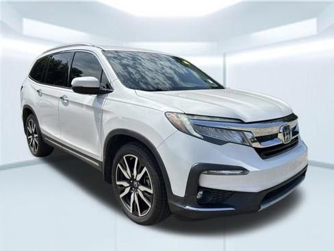 Used 2021 Honda Pilot Touring image 3